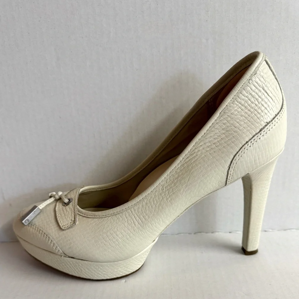 Rockport -Genuine Cream Leather Platforms 4” heel.Size 9.5
